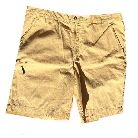 Columbia Cargo Shorts Men 36 Yellow  Cotton Comfort Regular Fit Flat Front - Picture 1 of 7